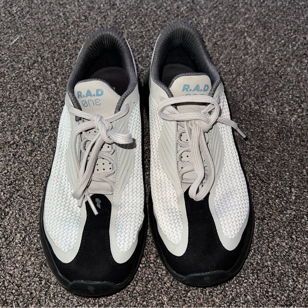 RAD Global sneaker